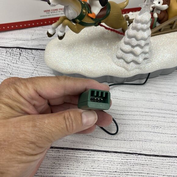 Hallmark Here Come Frosty Friends Light Sound Motion Table Decoration 2015 Box - Picture 2 of 7